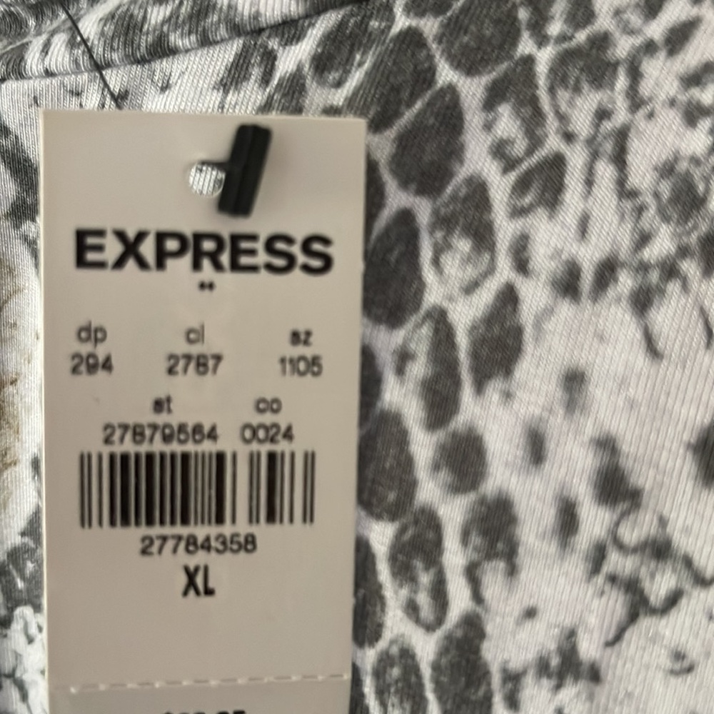 Express Python Print Dress - Picture 7 of 9
